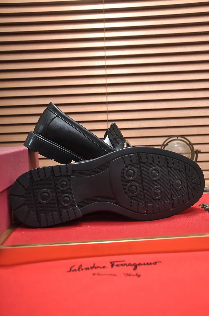 Men's men's shoes 💰520💶[Ferragamo/Ferragamo] (high-end Niuli) New 🍀 Ferragamo* - top version Ferragamo's classic formal leather shoes! Made of imported original cowhide, the inner top layer is comfortable cowhide lining! Original wear-resistant rubber outsole! High quality products! Code number 38-44!